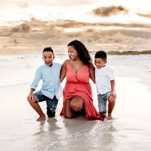 Meet your Posher, Thea